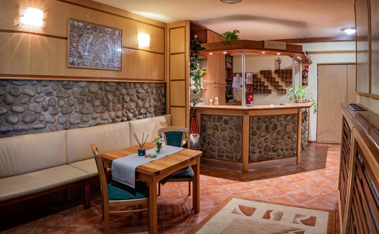 Horsky Hotel Totem Jaraba Eksteriør bilde